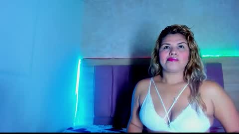 akamilasweetcm101 online show from January 2026 01:13:02 PM