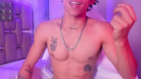 akazaboy online show from June 2026 08:29:02 PM