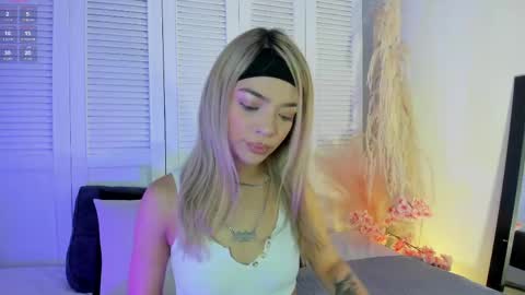 Snapshot of akemi__ chatting on June 2026 04:41:02 PM Abby Angel online show from June 2026 04:41:02 PM