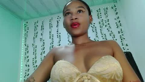 Snapshot of akemy_saunderz chatting on June 2026 02:46:01 AM akemy_saunderz online show from June 2026 02:46:01 AM