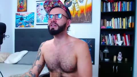 akiles online show from October 2025 11:51:02 PM