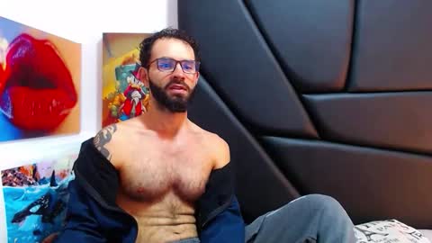 akiles online show from February 2026 11:33:01 PM