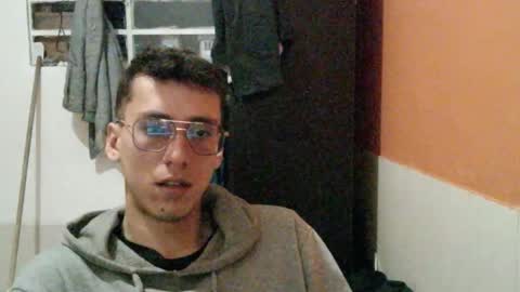 Snapshot of akilesbailo chatting on September 2025 04:37:02 AM My love online show from September 2025 04:37:02 AM