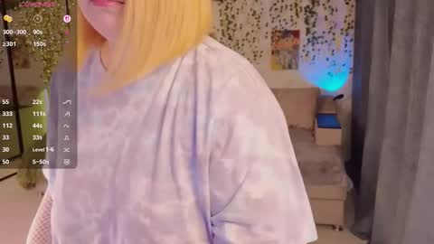 Aki online show from October 2025 12:47:01 PM