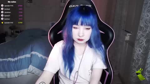 akirahartyx online show from February 2025 03:20:01 PM