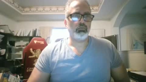 Snapshot of aladdin31673 chatting on February 2026 06:48:01 PM aladdin31673 online show from February 2026 06:48:01 PM