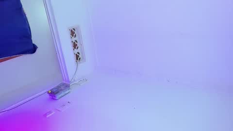 alahai_swith online show from September 2025 01:22:02 PM