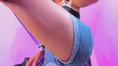 Alahia Rodriguez online show from September 2025 08:57:01 PM