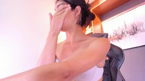 Alahia Rodriguez online show from February 2026 12:15:02 PM