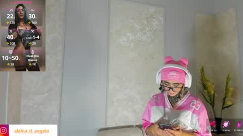 Snapshot of alahia_dangelo_ chatting on July 2026 05:38:02 PM ALAHIA online show from July 2026 05:38:02 PM