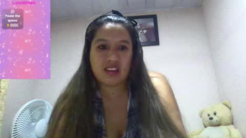Snapshot of alahia_fox chatting on January 2025 03:26:01 AM alahia online show from January 2025 03:26:01 AM