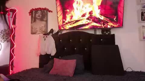 Alaia online show from October 2025 02:11:02 AM