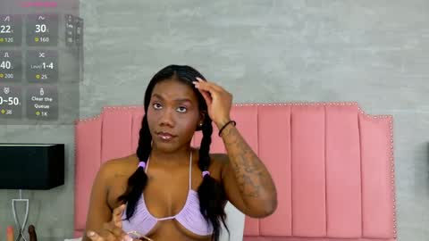 alaia_colins online show from April 2026 12:15:01 AM