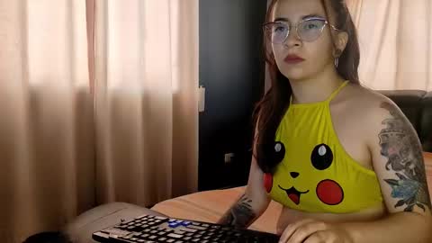 AlaiaSam online show from March 2025 02:10:02 PM