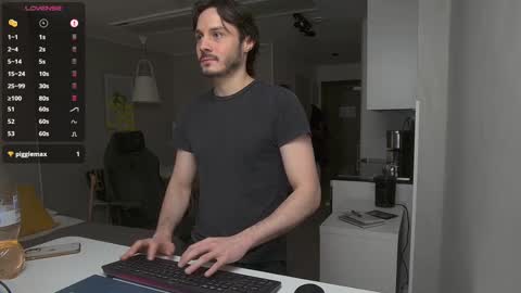 Maxi  online show from February 2025 06:28:01 AM