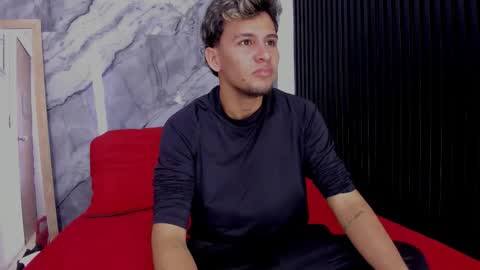 alan__smith online show from November 2025 07:35:01 PM