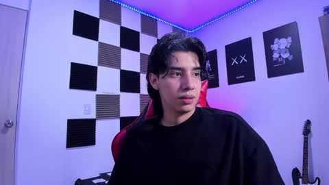 Snapshot of alan_boy01 chatting on February 2026 11:43:01 PM Alan Boy online show from February 2026 11:43:01 PM