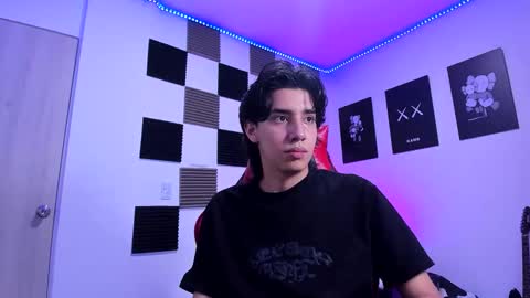 Snapshot of alan_boy01 chatting on February 2026 01:13:02 AM Alan Boy online show from February 2026 01:13:02 AM