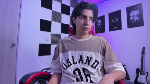 Snapshot of alan_boy01 chatting on February 2026 11:28:02 AM Alan Boy online show from February 2026 11:28:02 AM