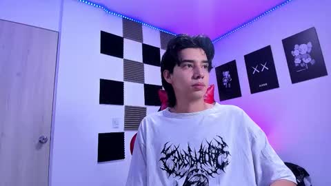 Snapshot of alan_boy01 chatting on February 2026 11:22:02 AM Alan Boy online show from February 2026 11:22:02 AM