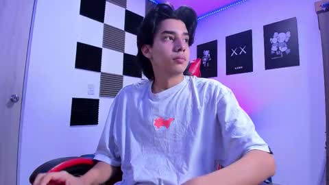 Snapshot of alan_boy01 chatting on March 2026 11:28:02 AM Alan Boy online show from March 2026 11:28:02 AM