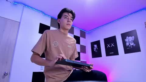 Alan Boy online show from March 2026 01:20:01 AM