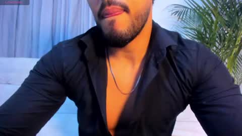 Snapshot of alan_greek_1 chatting on July 2026 01:52:01 AM Alan greek online show from July 2026 01:52:01 AM