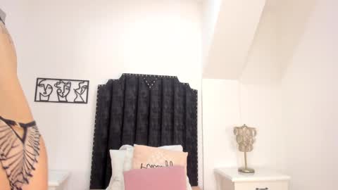 alana_2916 online show from February 2025 07:21:01 PM