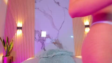 A L A N A  online show from September 2025 12:07:01 PM