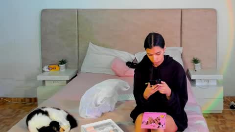             online show from October 2025 05:55:01 PM