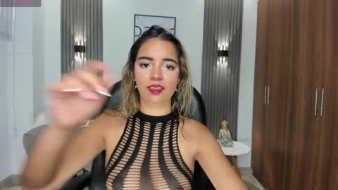 Snapshot of alana_martiins chatting on May 2026 07:08:02 PM alana online show from May 2026 07:08:02 PM