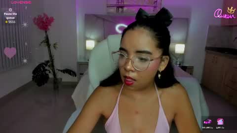 Snapshot of alana_martiins chatting on June 2026 11:30:02 AM alana online show from June 2026 11:30:02 AM