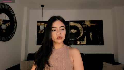 Alana online show from December 2025 12:13:02 PM