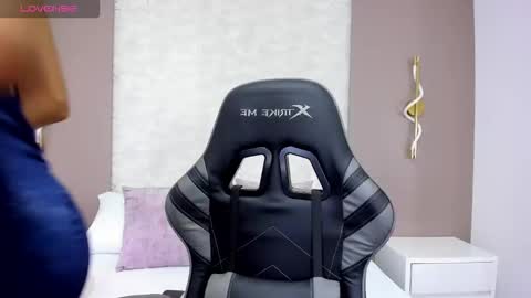 Snapshot of alanapark07 chatting on September 2025 12:17:02 PM A L A N A online show from September 2025 12:17:02 PM