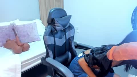 Snapshot of alanapark07 chatting on October 2025 07:45:01 PM A L A N A online show from October 2025 07:45:01 PM