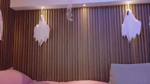 Sasha online show from November 2025 03:29:01 AM