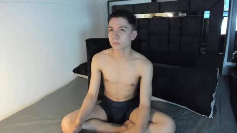 alanblack1 online show from September 2025 11:17:02 PM