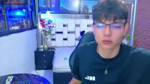 ALAN DEL REY online show from December 2025 04:32:01 AM