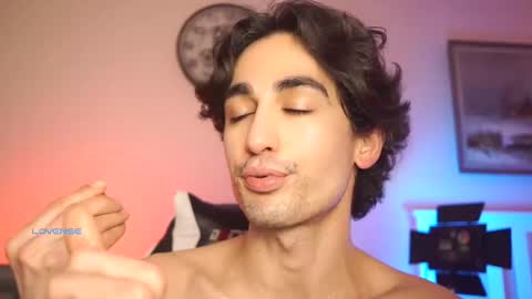 idenavarre online show from March 2025 10:54:01 PM