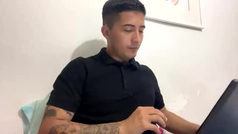 Snapshot of alanj998 chatting on October 2025 02:31:01 AM alanj998 online show from October 2025 02:31:01 AM