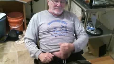 Snapshot of alanlee10allen chatting on December 2025 03:17:01 PM Alanlee10allen online show from December 2025 03:17:01 PM