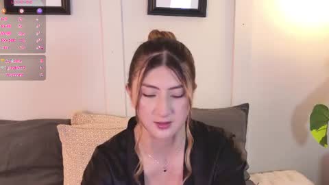 Snapshot of alanna_dh chatting on June 2026 12:32:02 AM Alanna online show from June 2026 12:32:02 AM