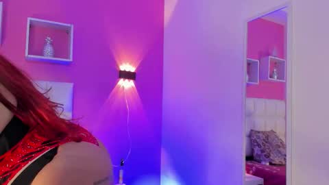 Ana online show from November 2025 07:59:01 PM