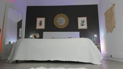 Alanna Cute Russell online show from October 2025 08:07:01 PM