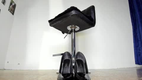 Snapshot of alannis_blue1 chatting on March 2025 04:14:01 AM ALANNIS online show from March 2025 04:14:01 AM