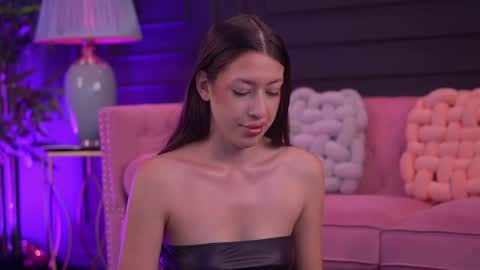Snapshot of alaramyst chatting on May 2026 08:18:01 AM Alara online show from May 2026 08:18:01 AM