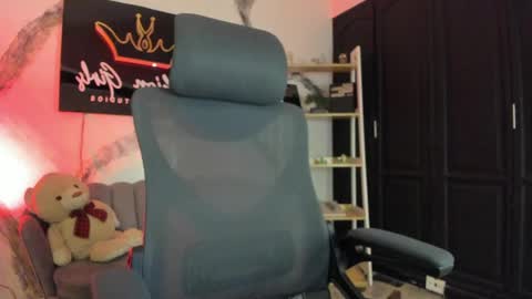 Alaska online show from April 2026 04:10:02 AM