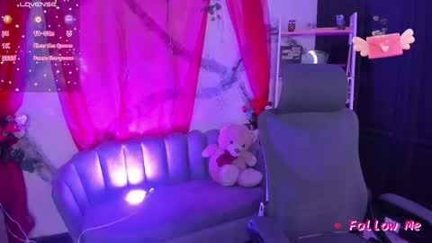 Snapshot of alaskaflowers_ chatting on May 2026 04:21:01 AM Alaska online show from May 2026 04:21:01 AM