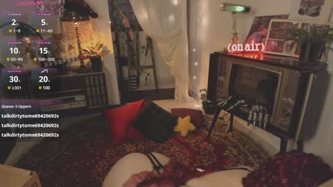 Snapshot of alaskagrace chatting on December 2024 03:55:02 AM Alaska Grace online show from December 2024 03:55:02 AM