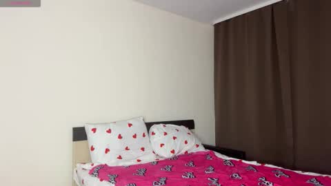 Snapshot of albertinadez chatting on January 2026 01:15:01 PM Viktoria online show from January 2026 01:15:01 PM